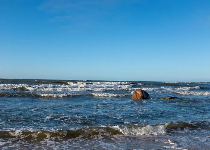 Seaside Getaway Holiday home Rooslepa